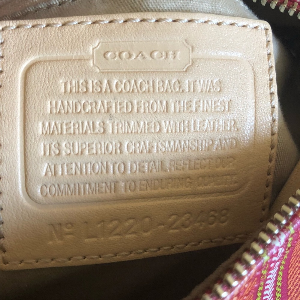 Coach - Picture 4 of 4
